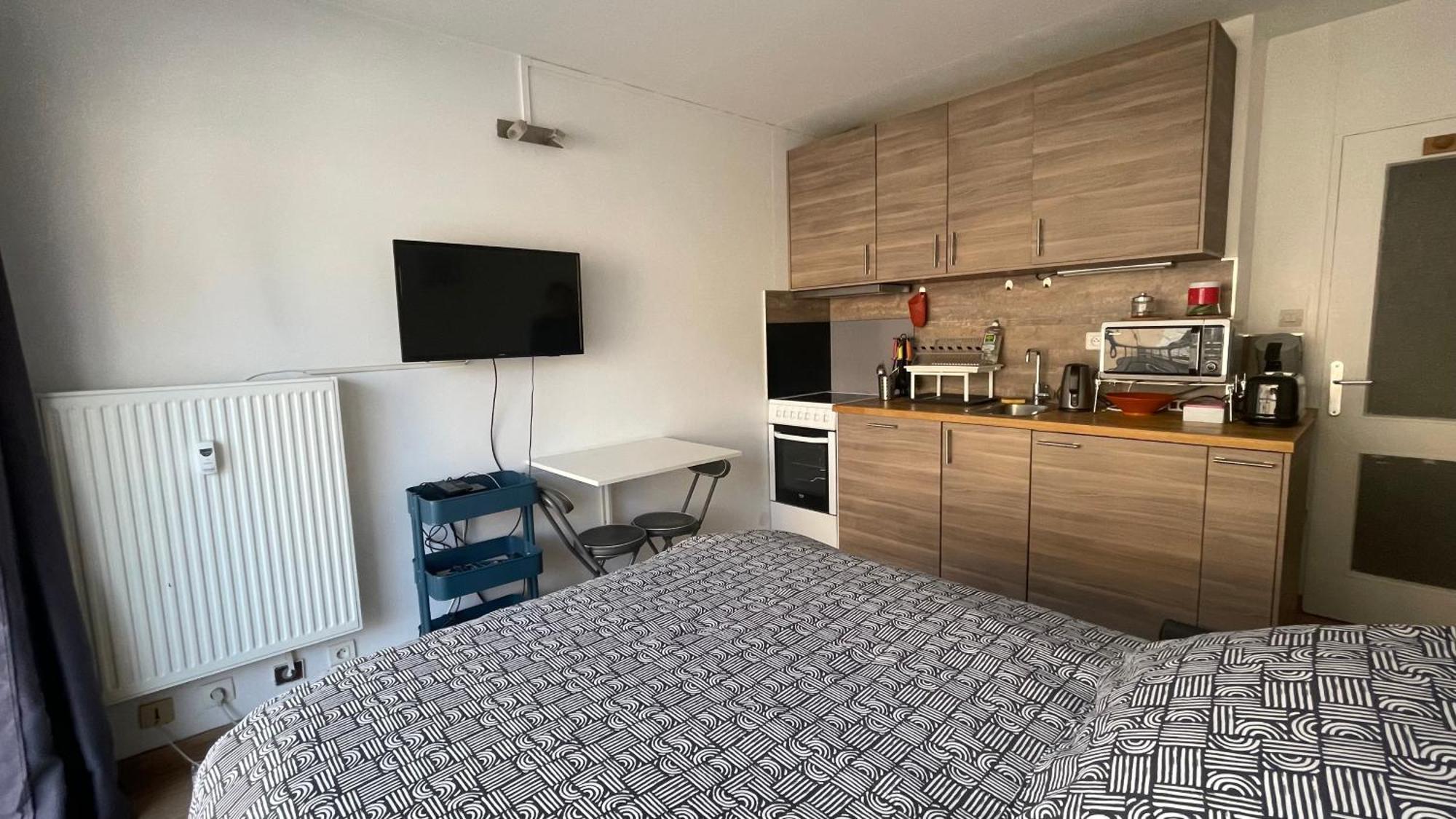 Studio Plein Centre, Calme, Parking Inclus, Piscine Et Gardien Grenoble Exterior foto